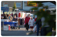 Bild av marknad på torget i Götene