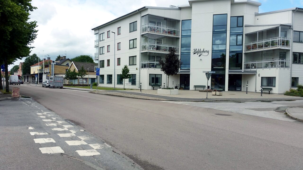 Korsningen Lidköpingsvägen och Heldesborgsvägen kommer att byggas om till en förhöjd korsning. Klicka på bilden för att förstora.