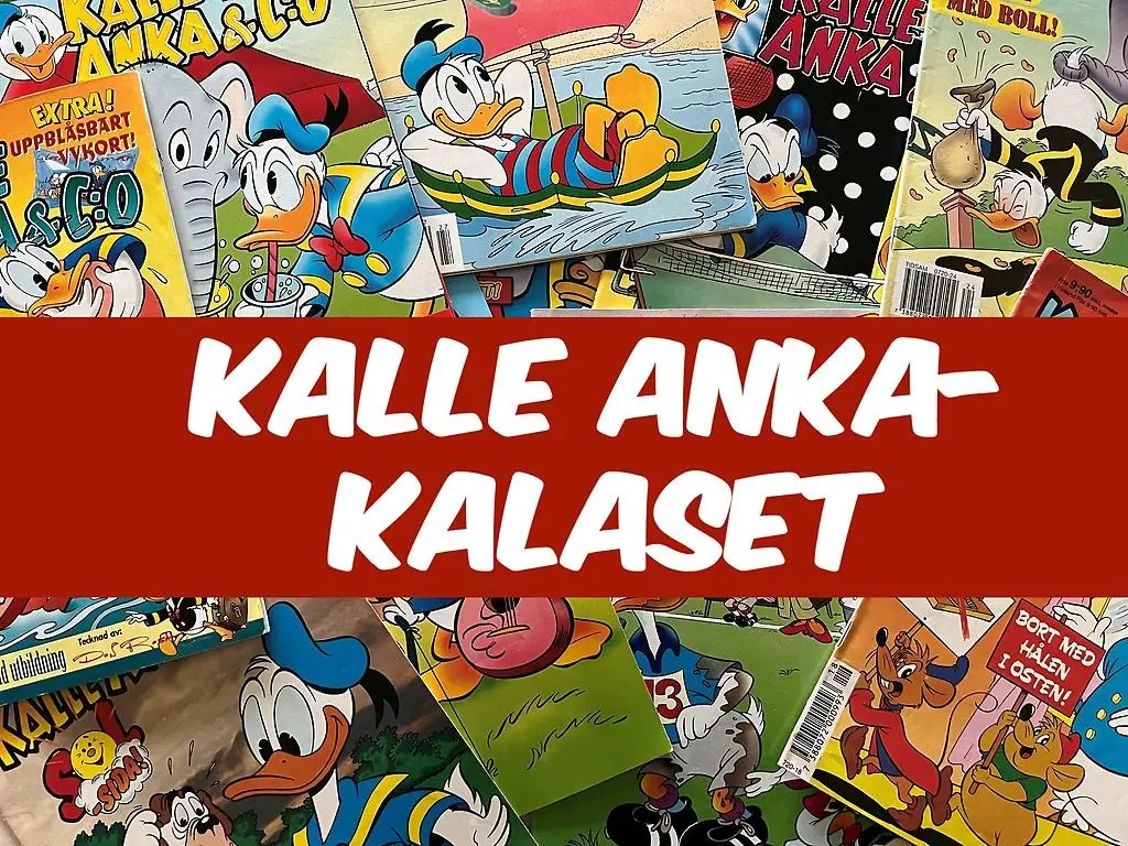 Massa Kalle Ankaserietidningar som ligger utspridda över ett bord
