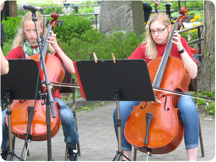 Petronella Ejdestig och Rebecka jonsson cello, Stråkligan