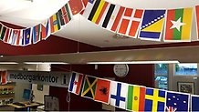 Flaggor i Medborgarkontoret. Klicka på bilden för att förstora.