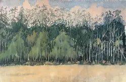 Foto av en målning som föreställer ett fält med en grön skog bakom.