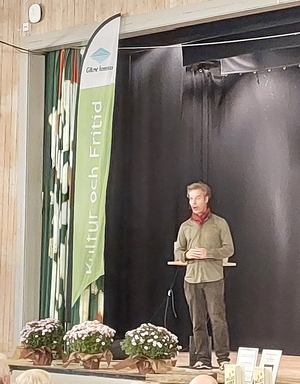 Bob Hansson, författare, poet och föreläsare