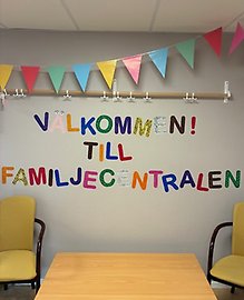 Bild på Familjecentralens hall.